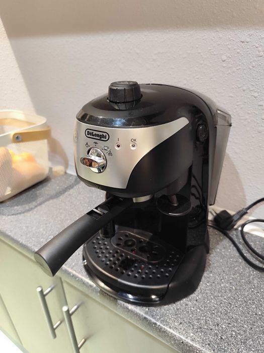 Sprzedam ekspres kolbowy DeLonghi