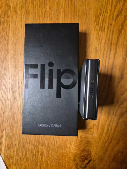 Samsung Galaxy Z Flip 4