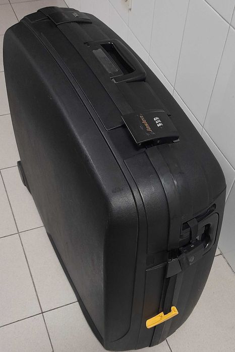 Mala de viagem compacta - Medidas 70 x 60 x 25cm