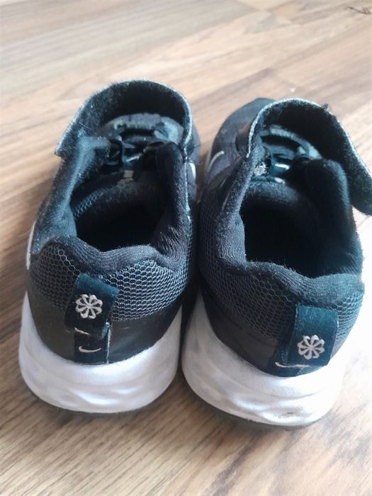 Buty Nike uniseks rozm 30