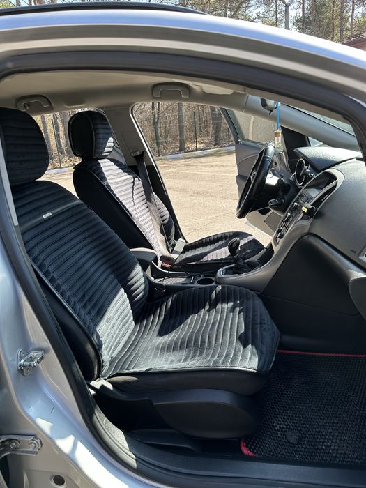 Opel Astra J Sports Tourer