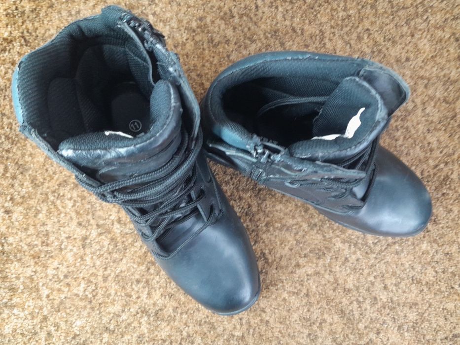 Берци , черевики трекінгові Thinsulate Kombat 43 розмір.