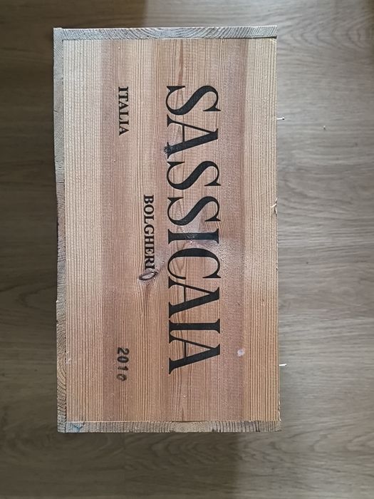 Caixas de vinho/ madeira  raras e especiais