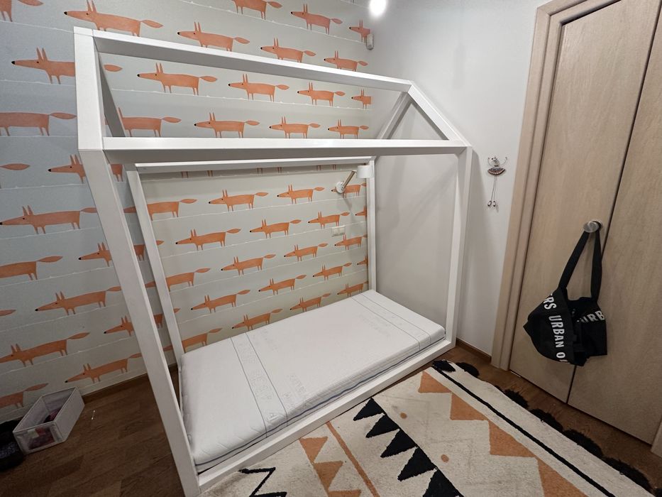 Lozko drewniane domek + materac Havea stan super