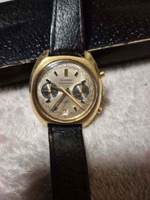 Relógio a corda Almery