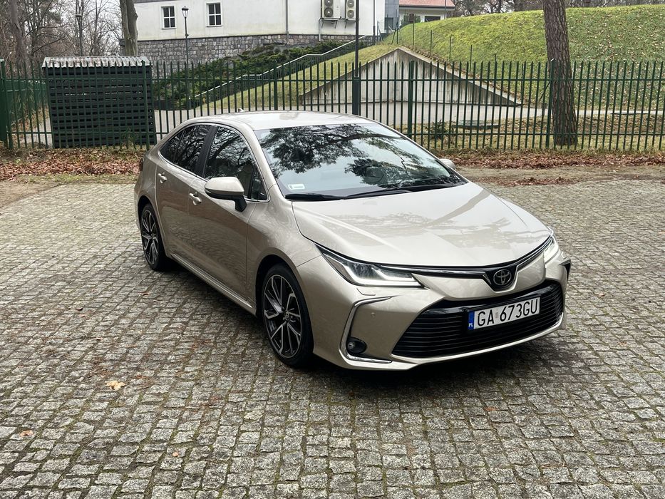 Toyota corolla 1.6 /gaz/exclusive/full opcja  /pierwszy wlasciciel/
