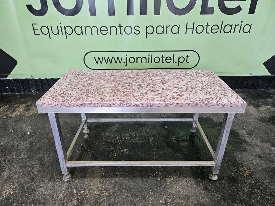 Bancadas em inox com cepo