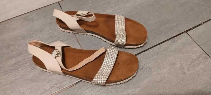 Sandały damskie na niskiej podeszwie 41 jenny fairy CCC