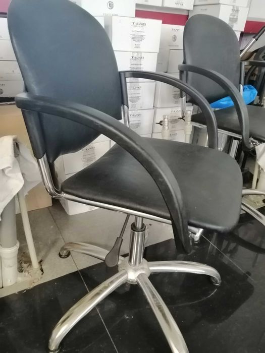 Крісло перукарське пневматичне