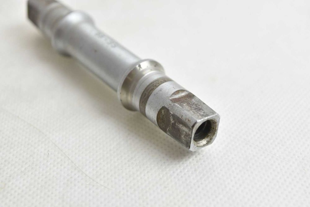 retro oś suportu CAMPAGNOLO 68-SS ! 115mm !