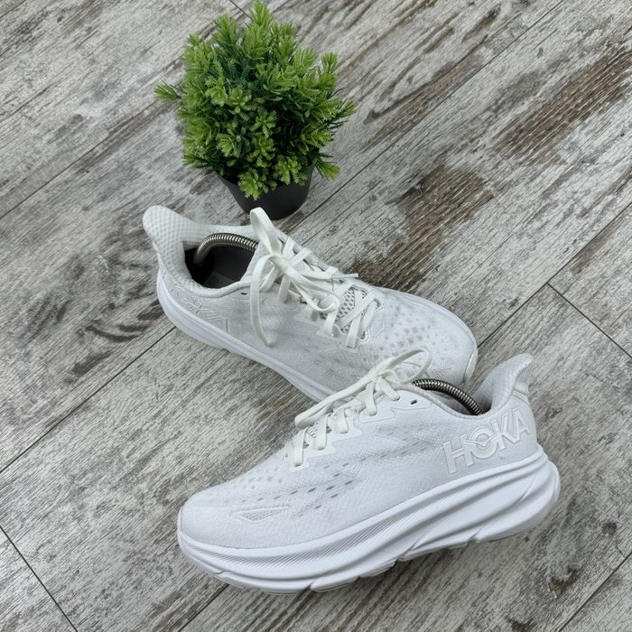 Hoka Clifton 9 FY1023L