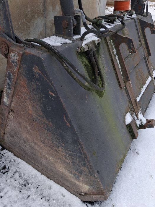 Sprzedam łyżkę do ładowarki Merlo