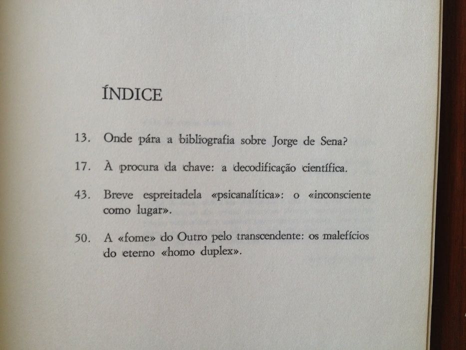 O código científico-cosmogónico-metafísico de perseguição de Jorge de
