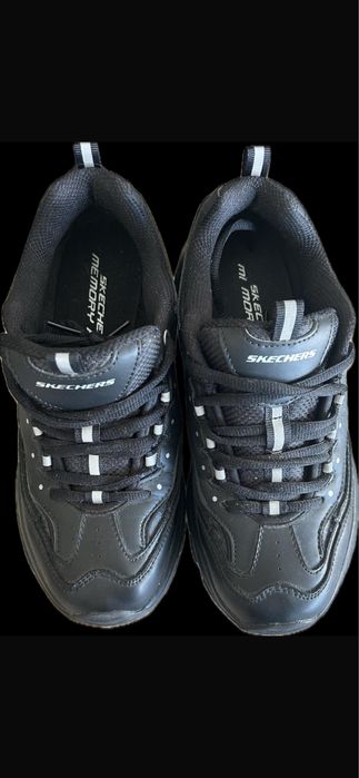 Tenis skechers Memory Foam