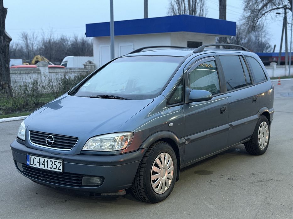 Продам зафиру в хорошем состоянии. Машина в вложениях не нуждается. Мотор, ходовая без вопросов. Новая зимняя резина. Печка работает хорошо. В багажнике раскладываются еще 2 сидения. Машиной будете довольны. Машина находится в городе Новомосковск (Самар) Днепропетровская область. Возможен пригон в ваш город. Возможен обмен на ваши предложения. Дополнительные вопросы по телефону.