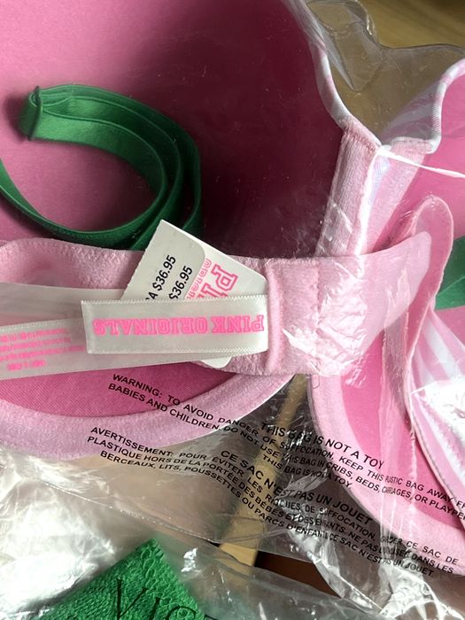 Комплект білизни Бюстгальтер push up 38C + 2 стрінг Victoria’s Secret