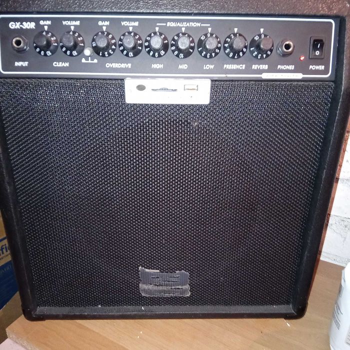 Akordeon Muza 120 basów i gitara elektryczna + wzmacniacz