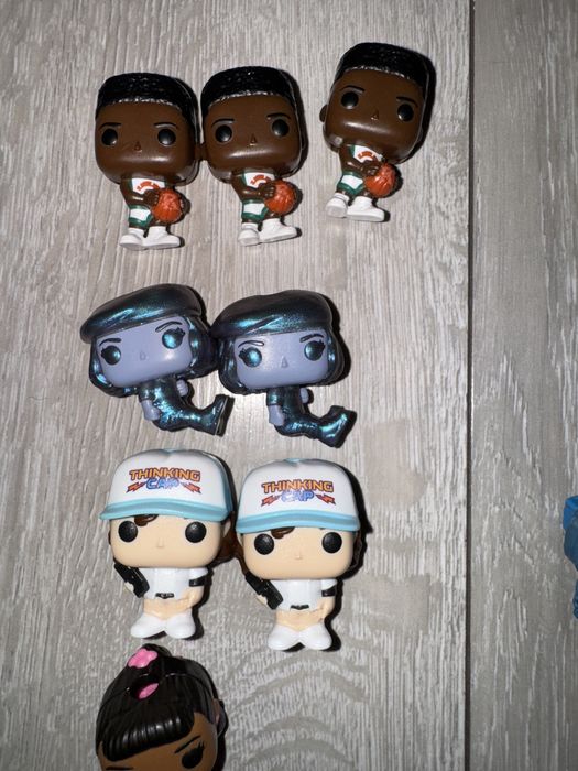 Figurki stranger things funko pop kinder joy