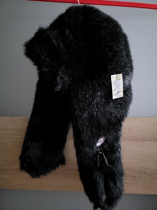 Nowa Czapka uszatka damska 58