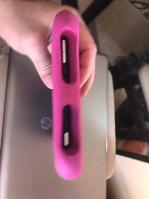 планшет AMAZON G090 MJ05 7296 0D9C С прорезиненным чехлом.