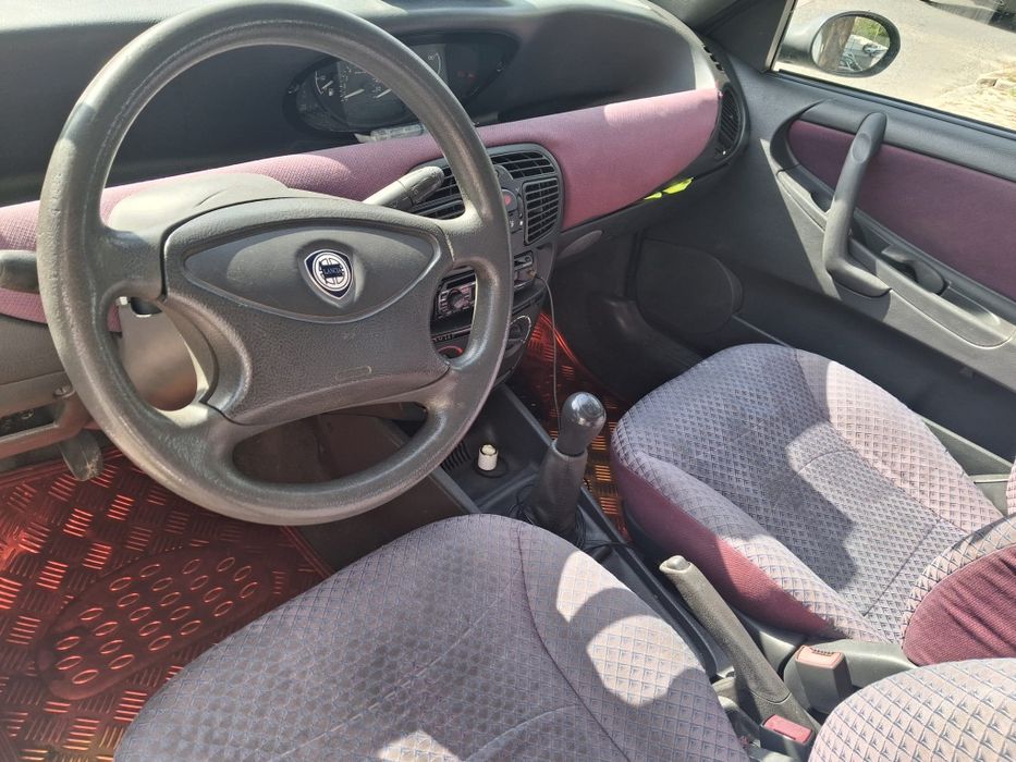 Vendo carro impecável