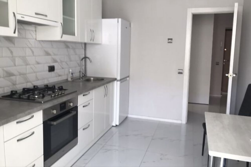 Оренда 1 кім просп. Злуки