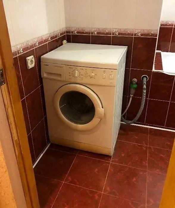 2х кімнатна на вул.Інститутській, 2й поверх, 47м2. Гарний стан!