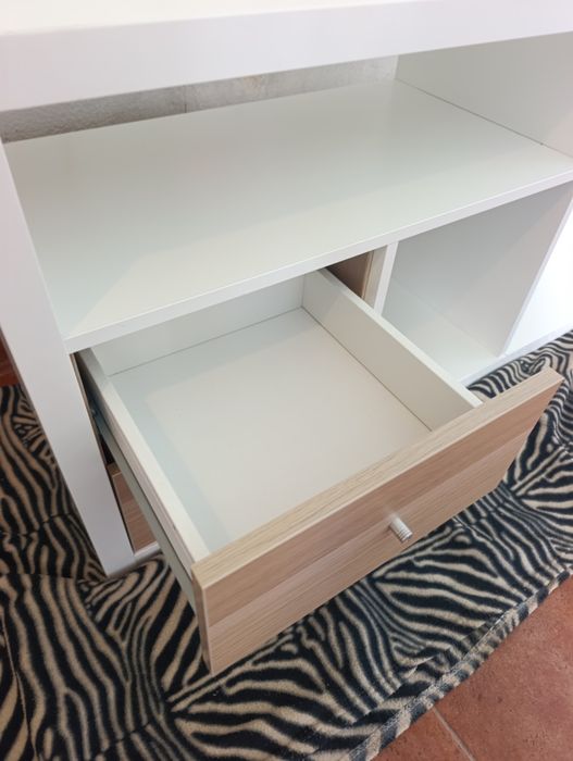 Móvel kalax Ikea com gavetas