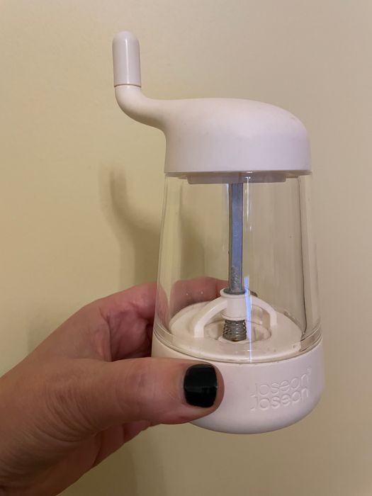 Moinho de sal Joseph Joseph branco