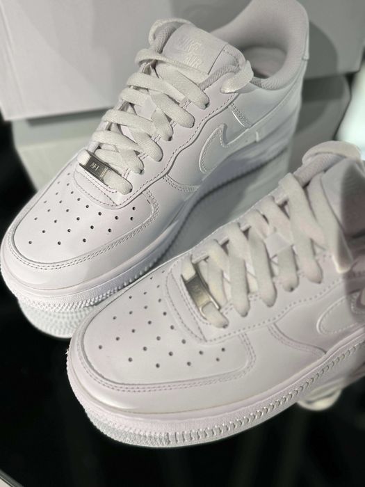 Nike_Air_Force_1_Low_'07_White R.39