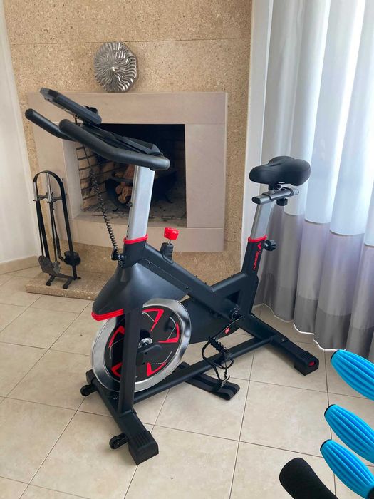 Bicicleta Cycling + plataforma vibratória