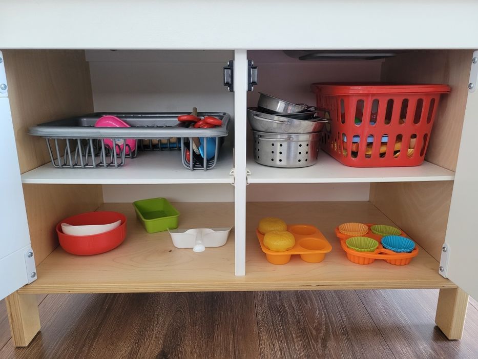 Kuchnia IKEA dla dzieci z wyposażeniem