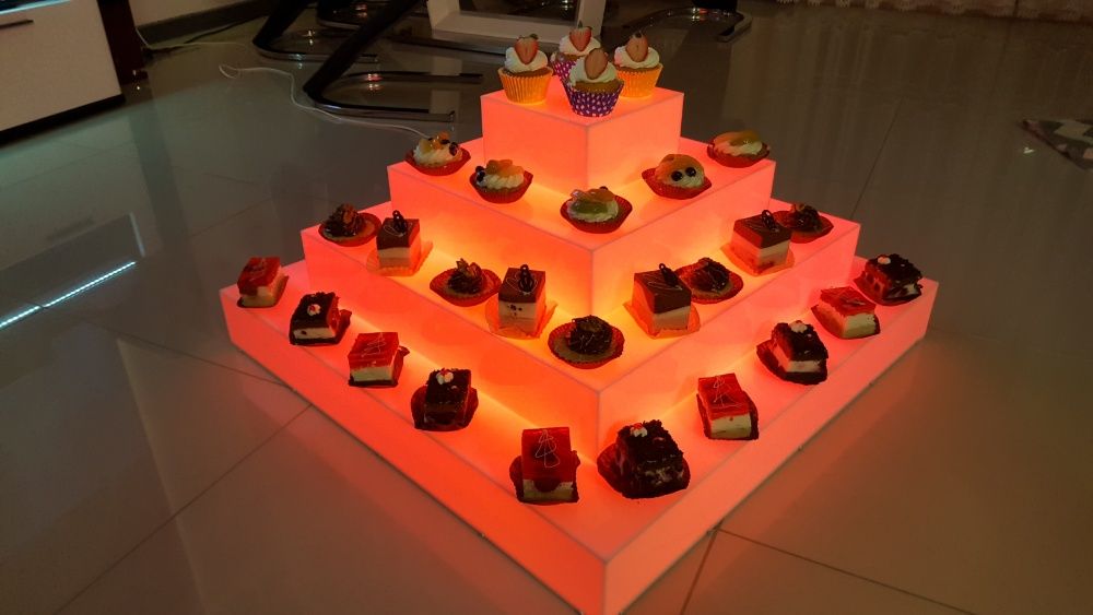 Słodka piramida HIT producent