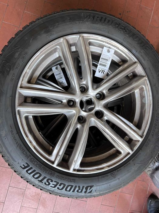 4 pneus de inverno Bridgestone 205/60R17