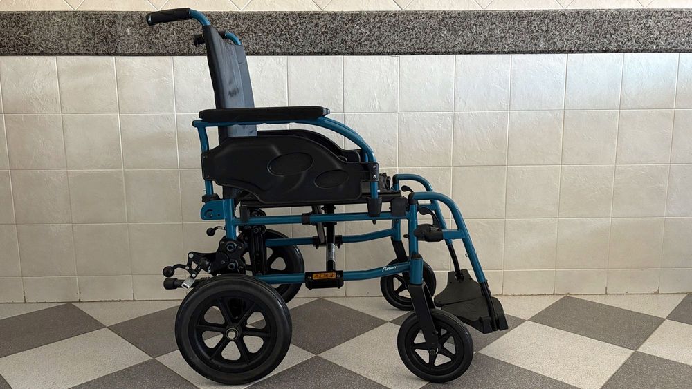 Cadeira de Rodas Invacare