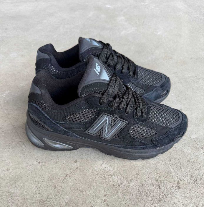 Нові кросівки New Balance 2010 Black
