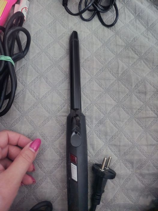 Плойки та фени для волосся