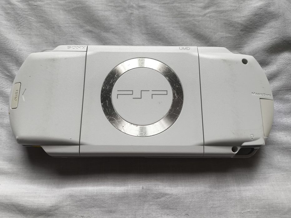 PlayStation Portable (PSP 1000) Branca + Extras