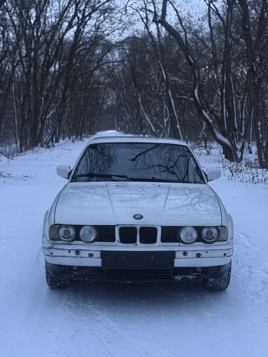 Продам BMW E34.