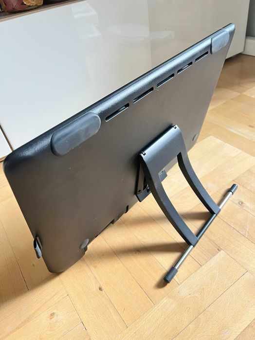 Tablet graficzny LCD Wacom Cintiq 22 DTK2260K0A, rok zakupu 2021