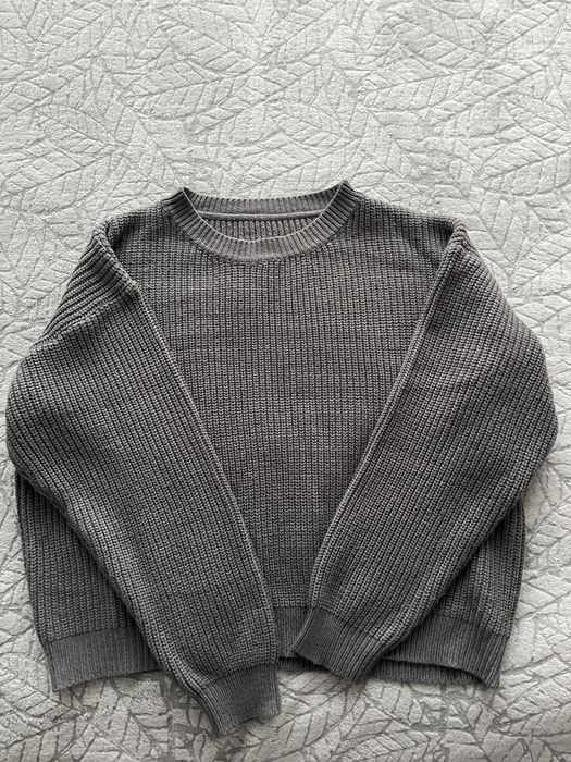 Жіночий сірий светр, L