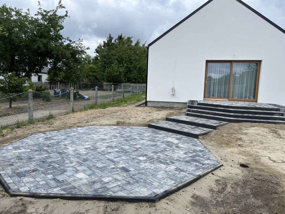 Ukladanie kostki brukowej