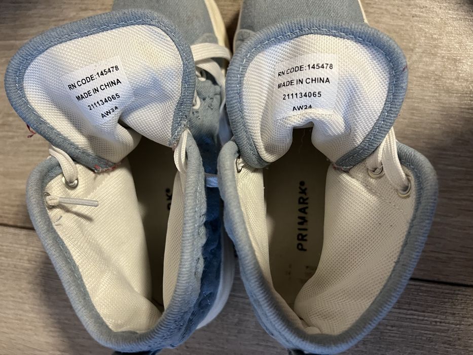Mlodziezowe buty wiazane primark