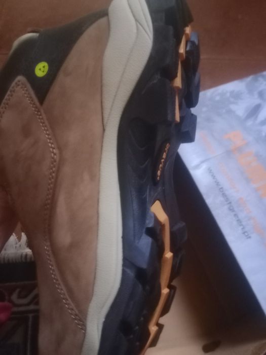 Bota de segurança no trabalho