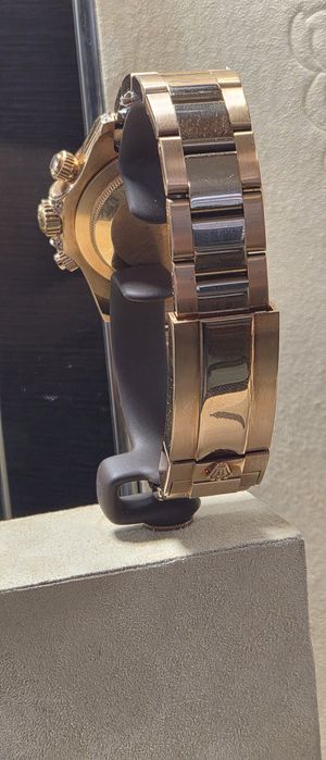 Rolex Cosmograph Daytona

Rolex
2022 pre-owned Daytona Cosmograph 40mm