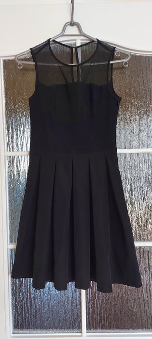 Czarna rozkloszowana sukienka roz. XS