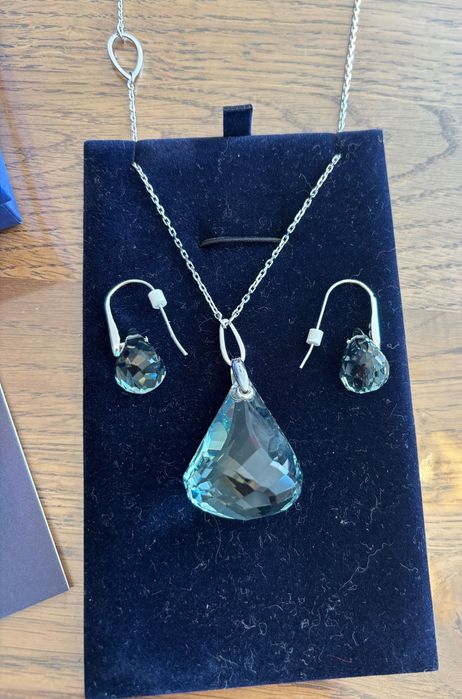 Підвіска і сережки від Swarovski оригінал
