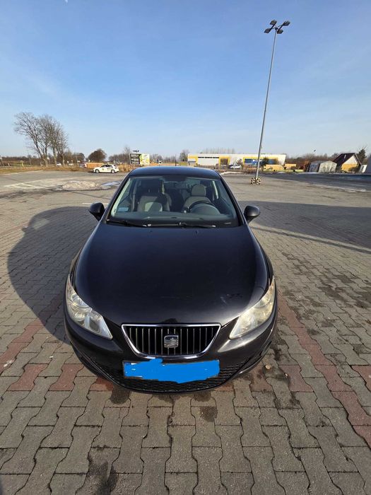 Seat Ibiza 4 samochód osobowy