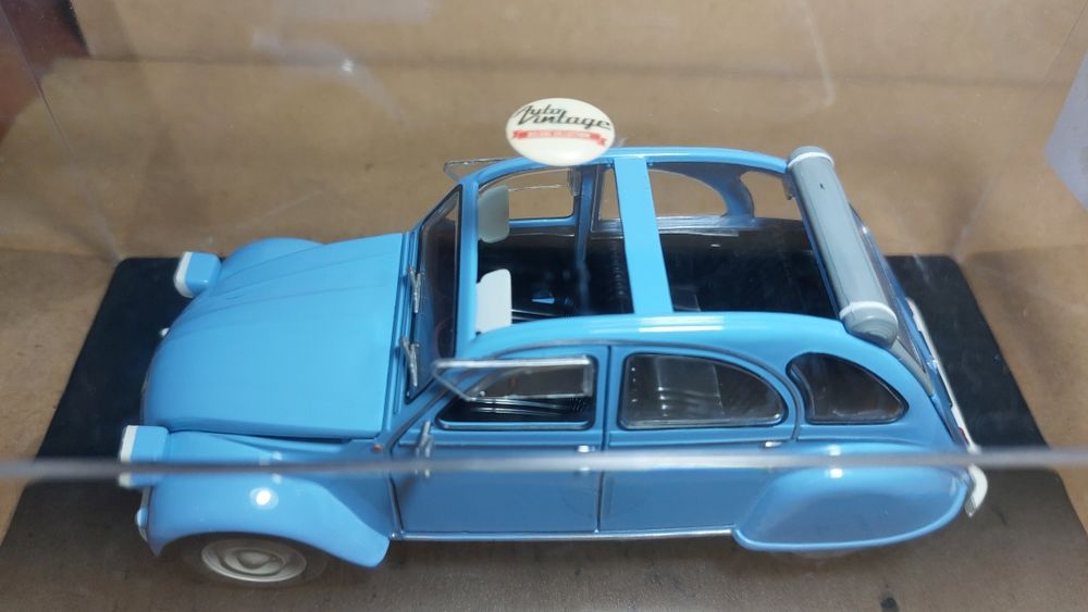Citroen 2 CV 4 (1976) 1:24
