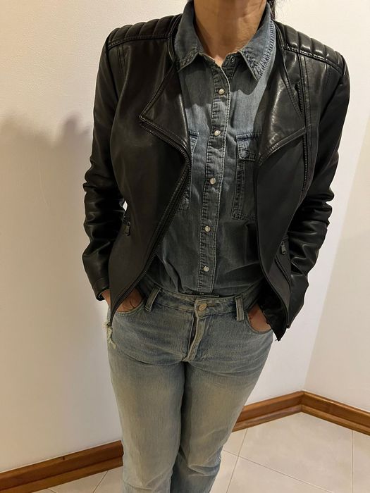 Casaco preto de napa